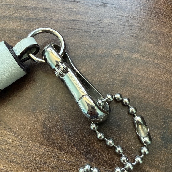 Coach White Leather Tassel Bag Charm Keychain with Silver Charm - Picture 5 of 10